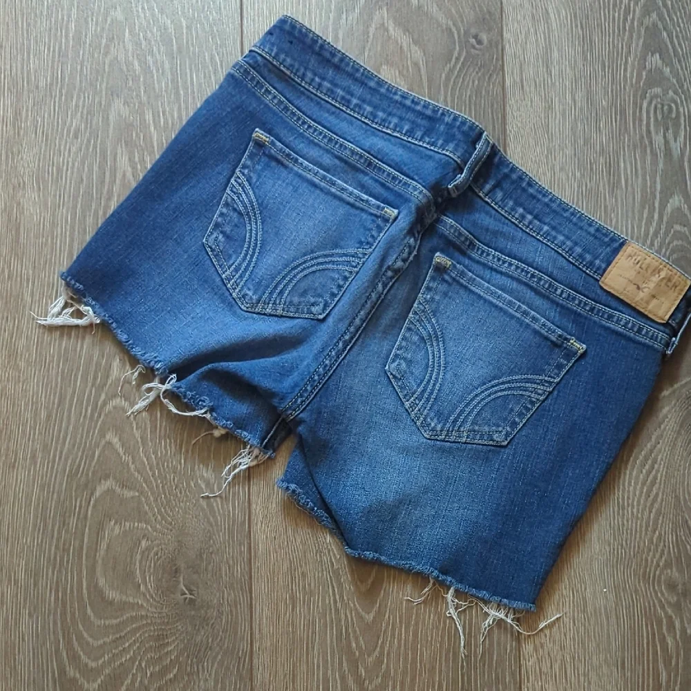 Hollister Blue Jean Shorts Distressed Cut-Off Style Super Short - Picture 4 of 4
